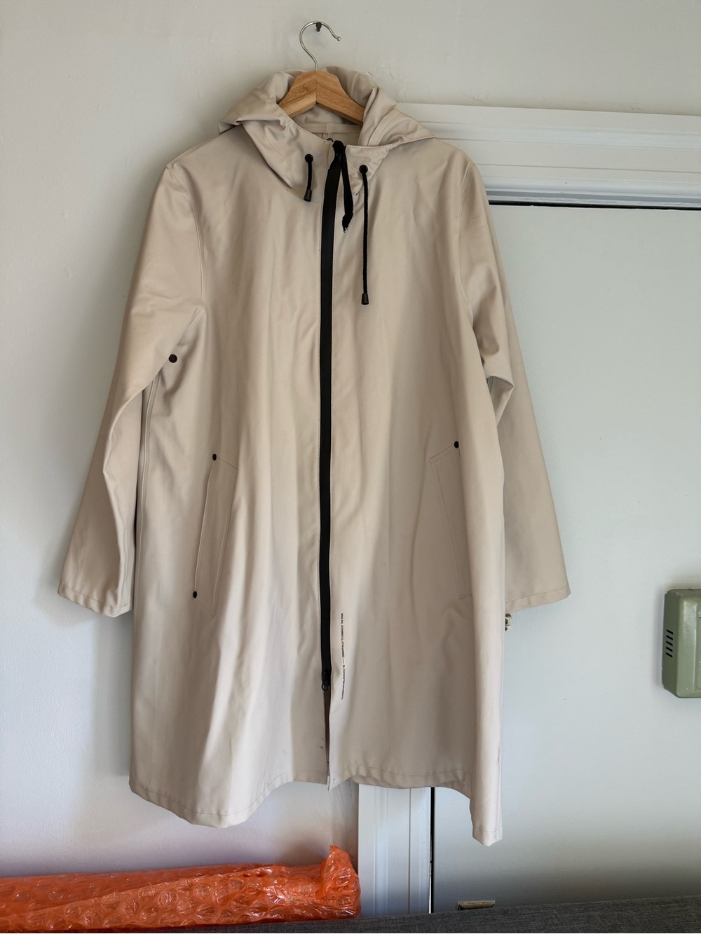 Stutterheim Moseback lightweight Hooded raincoat with Black Zip